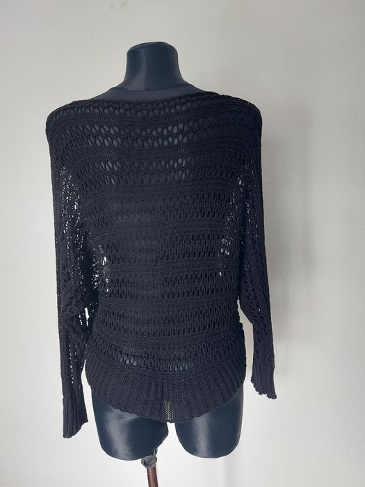 Czarny modny ażurowy sweter oversize Made in Italy