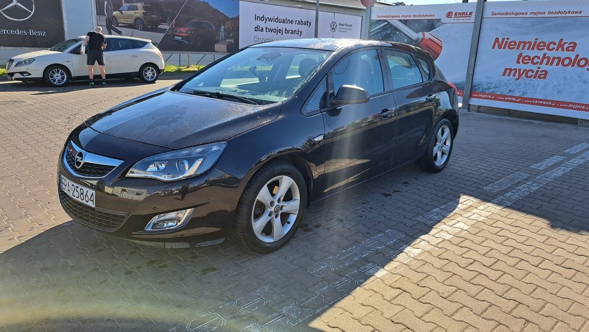 Opel astra 4 1.7cdti 2010 - ZAMIANA