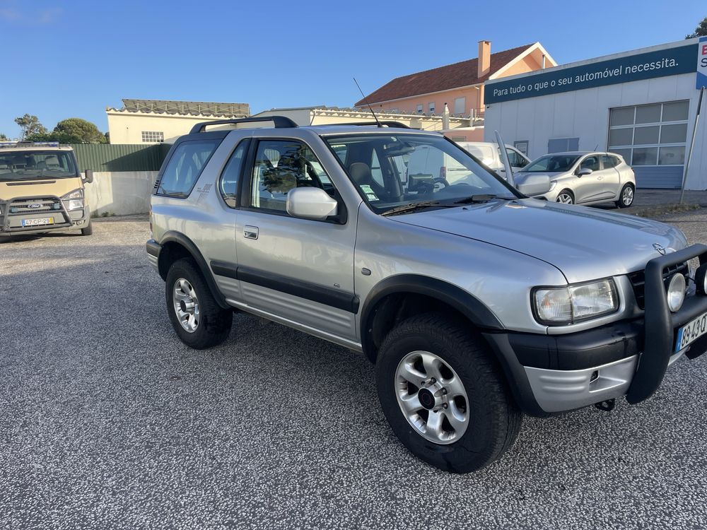 Frontera B 2,2 Dti