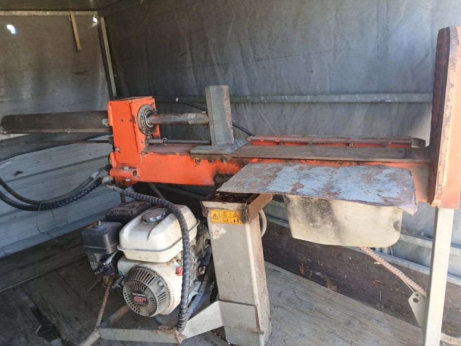 Entrega rachador lenha a funcionar correctamente motor gasolina Honda