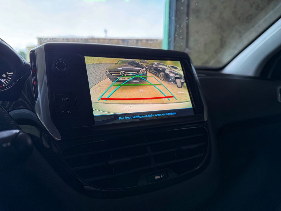 Peugeot 208 1.2 VTI Style - Desde 130€ Mês