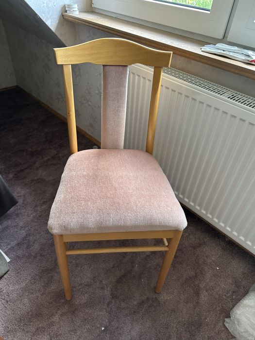 Zestaw krzeseł 8 szt. Lata 90. Obite. Stan bdb.