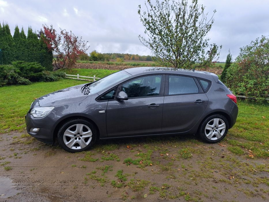 Opel Astra J 1.4T Benzyna 2012r