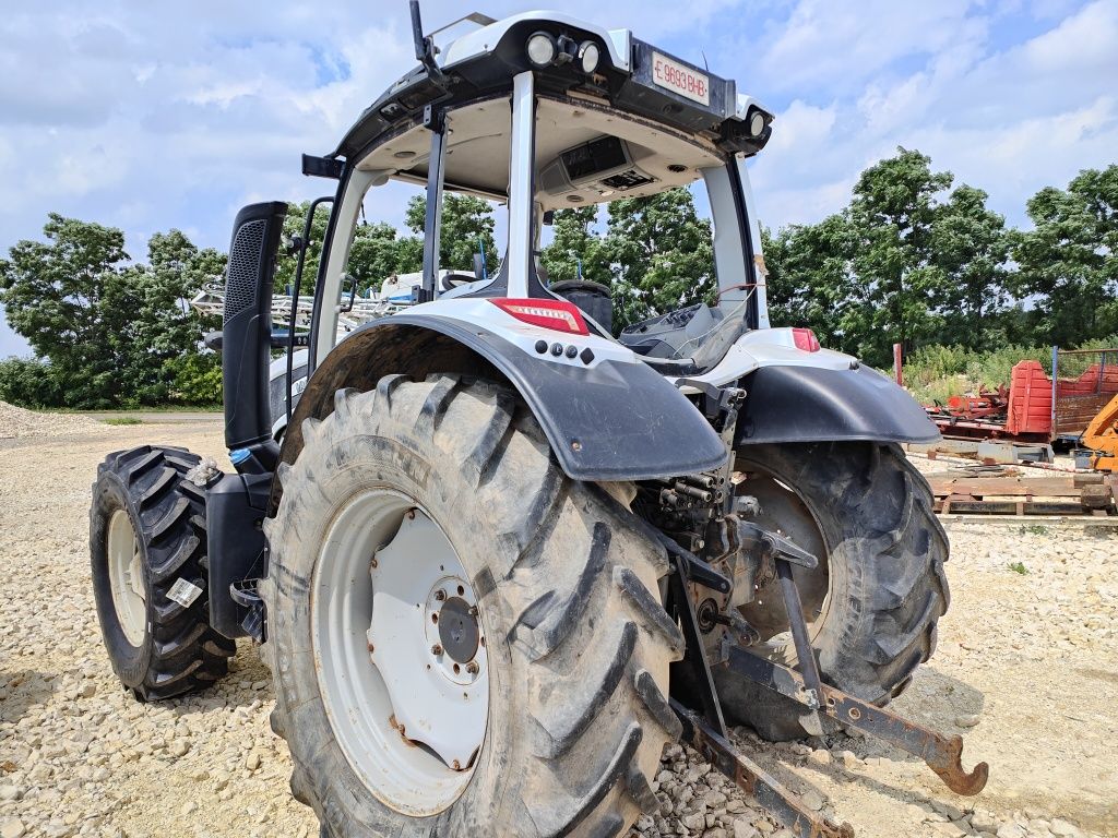 Valtra n154 biała perła.
