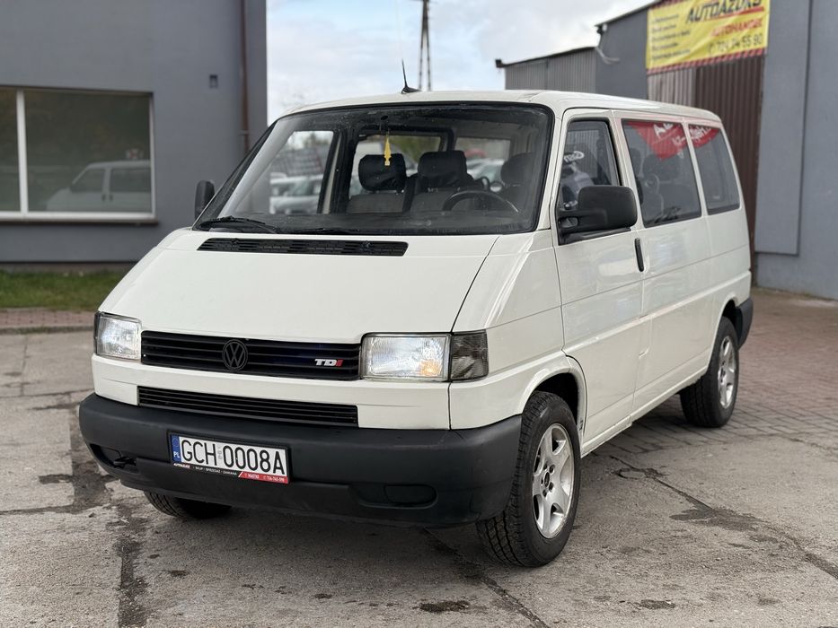 Volkswagen Transporter T4 2.5 TDI 102 KM 9 osób HAK ALU