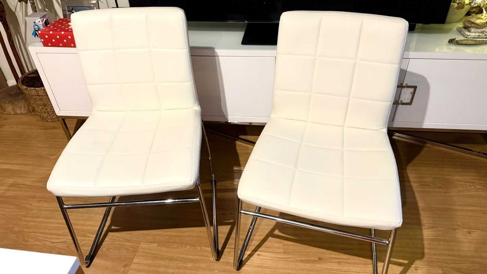 Conjunto Cadeira Acolchoada