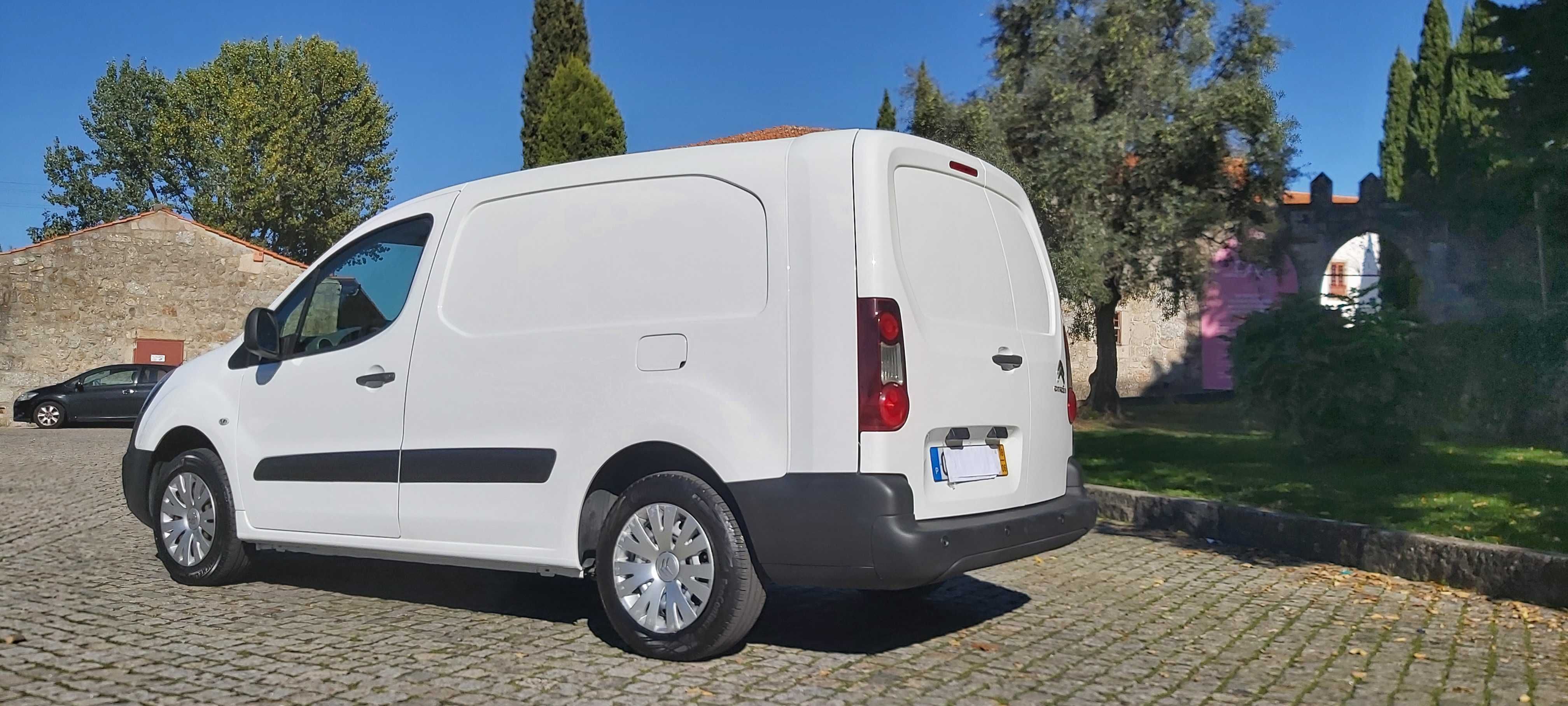 Berlingo Nacional L2 Longa 2018 94.500Km 100cv sem iva dedutível