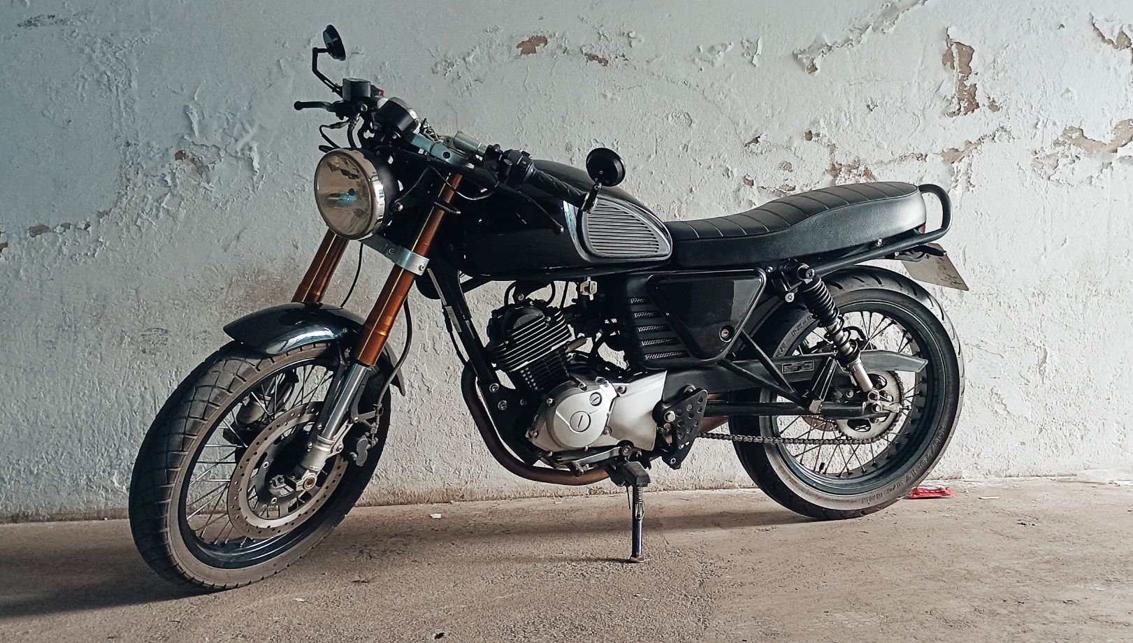 125 cc Café Racer (Reservada)