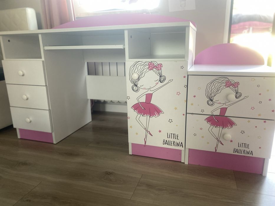 Zestaw mebli GRATIS krzesełko