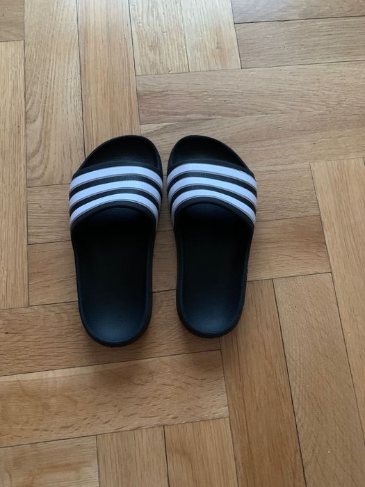 Adidas klapki  r. 20