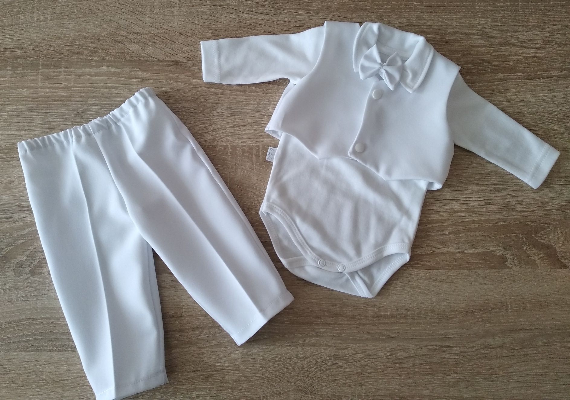 Kello - biały komplet do chrztu dla chłopca 56-80 cm