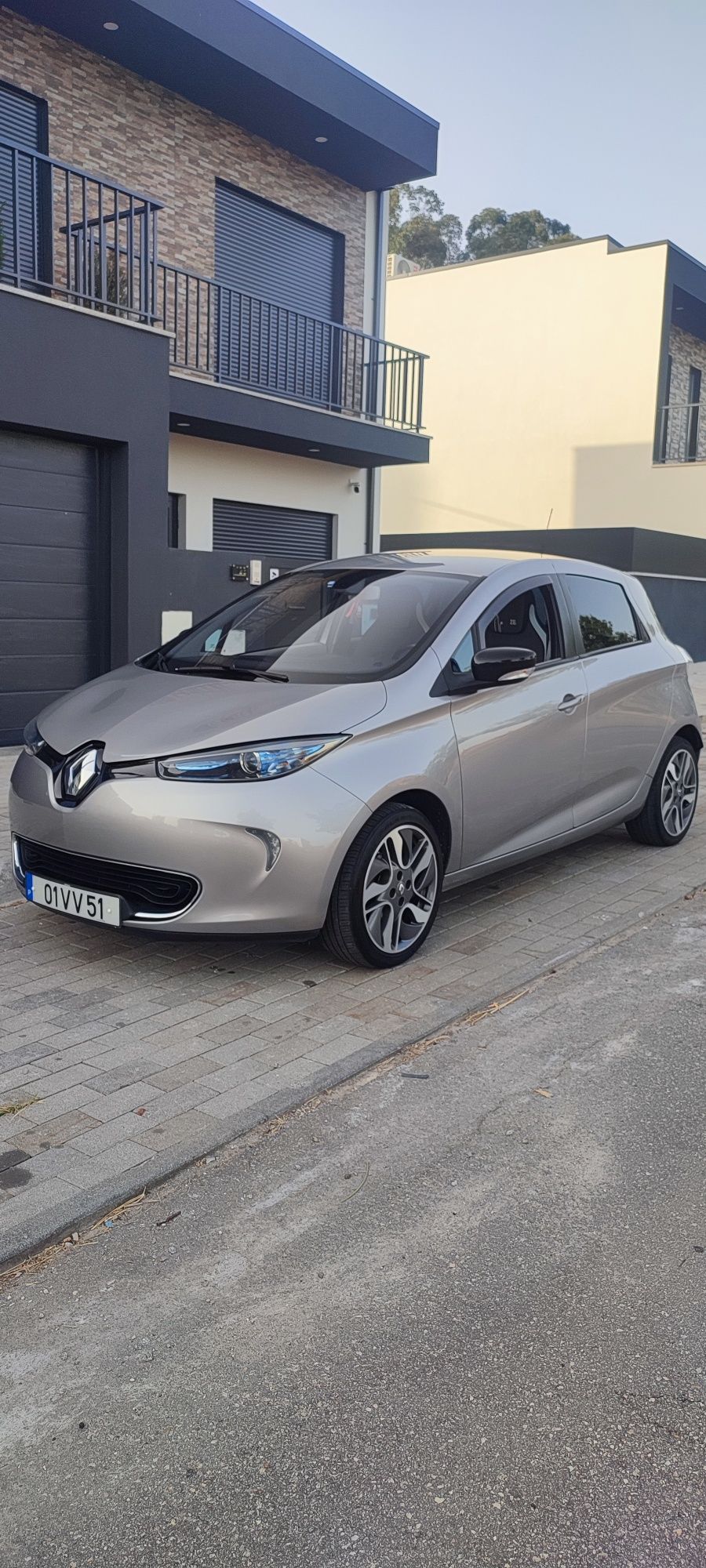 Zoe 22kw R90 bateria própria