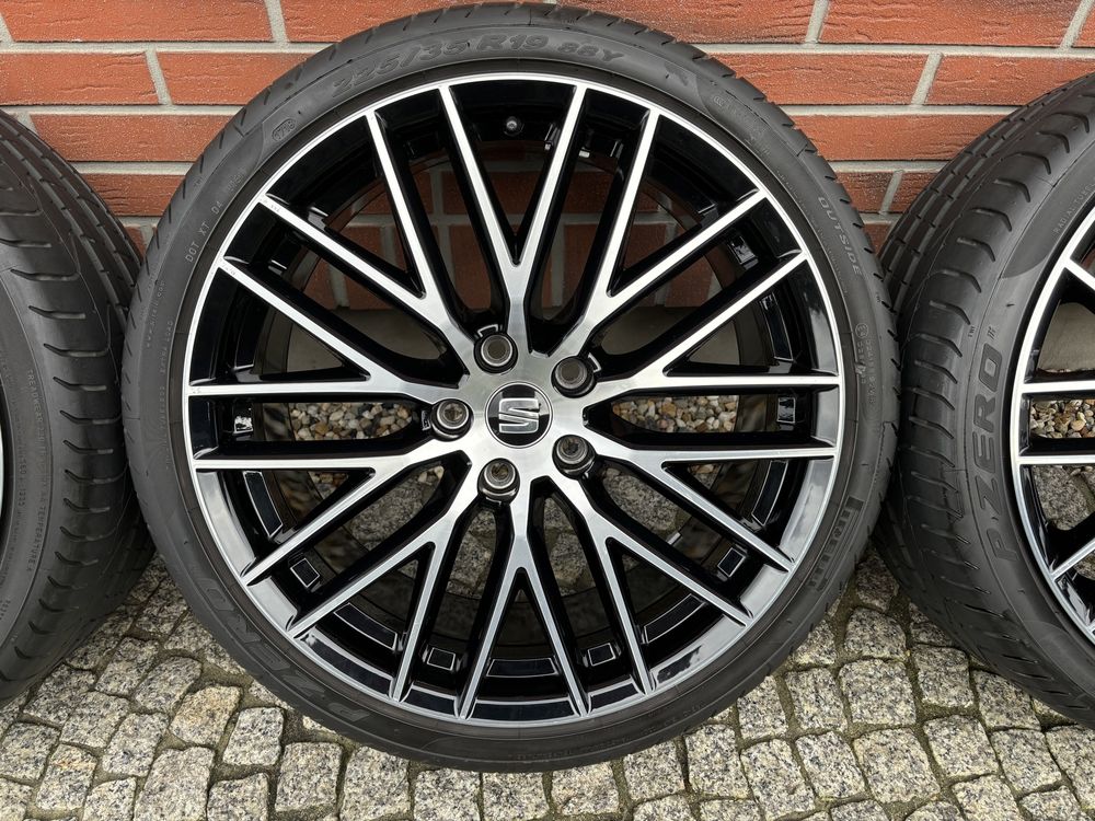 Ori Seat Leon Cupra 225/35 R19 Pirelli 5x112 VW Seat Skoda 5F0