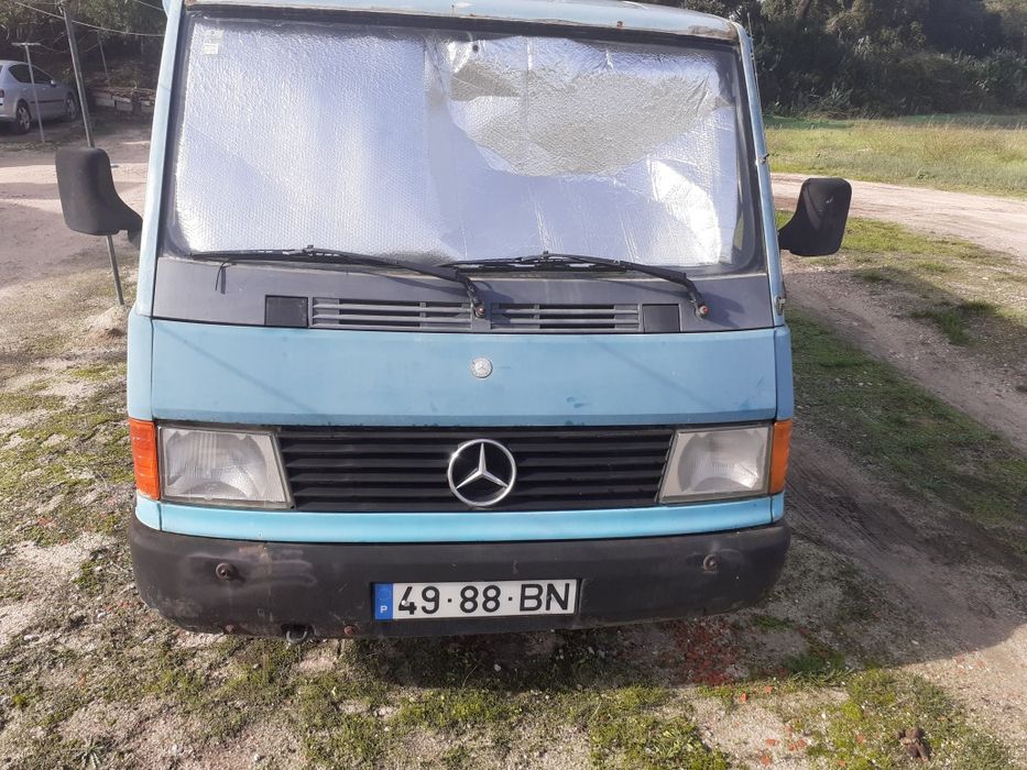 Mercedes Benz mb100d
