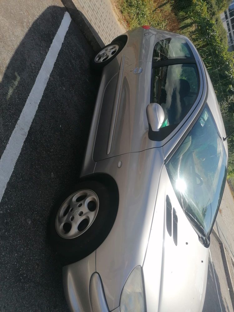 Peugeot 206 1.1 gasolina