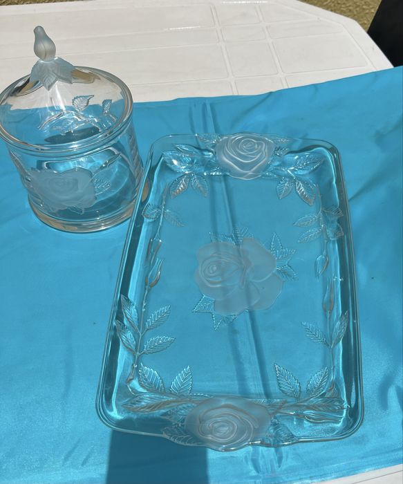 Travessa e bomboneira