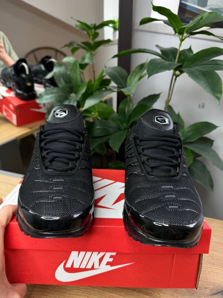 Кросівки Nike TN Black