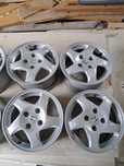 Felgi Honda Prelude V 15x6,5 Enkei 4x114,3 Komplet