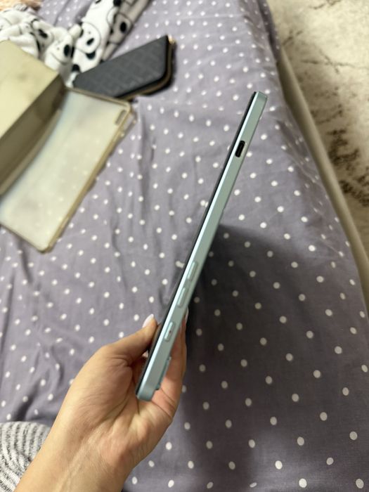 Планшет смартфон телеіон