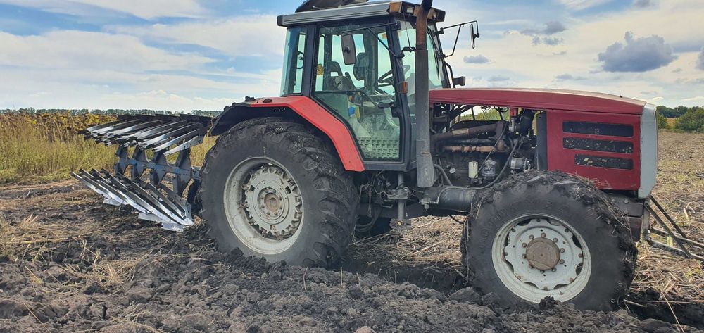 Massey ferguson 8160