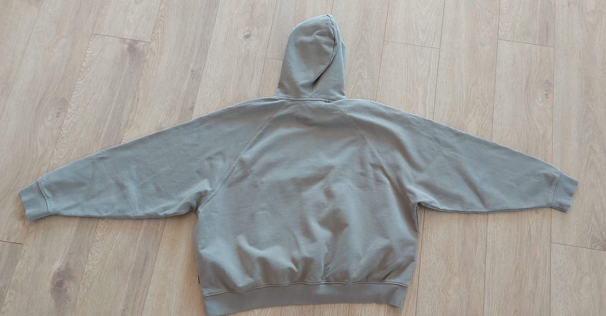 Cropp r.M oversize beżowa/khaki bluza kaptur / kangur / kieszeń