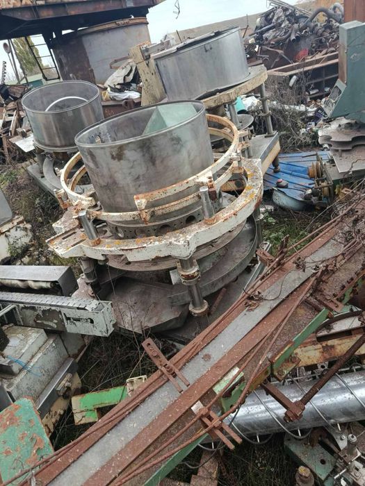 Обладнання для харчової промисловості. Закаточні машини