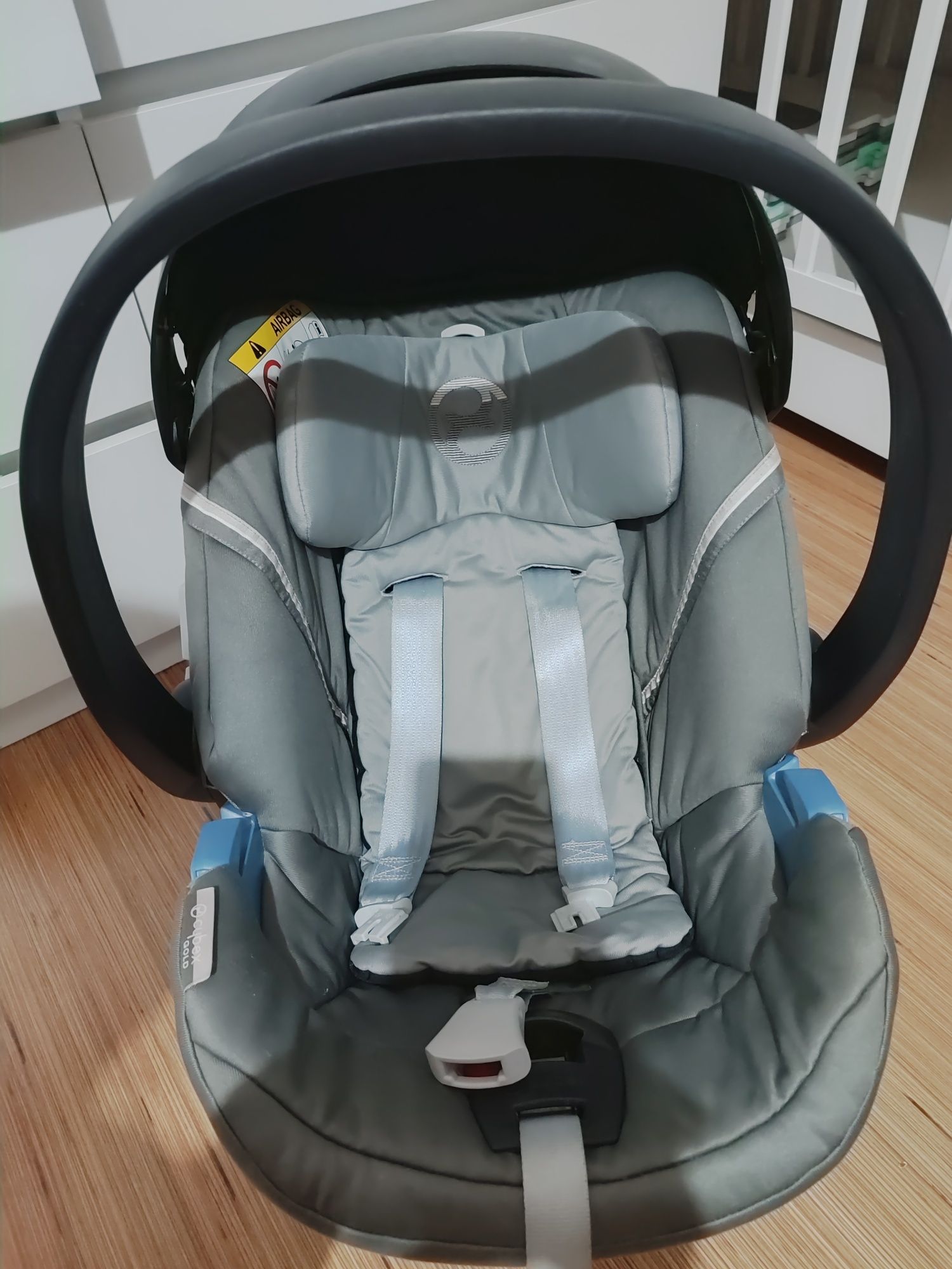 Cybex atom 5 + baza ISOFIX