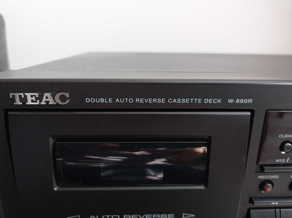 Magnetofon TEAC W-890R