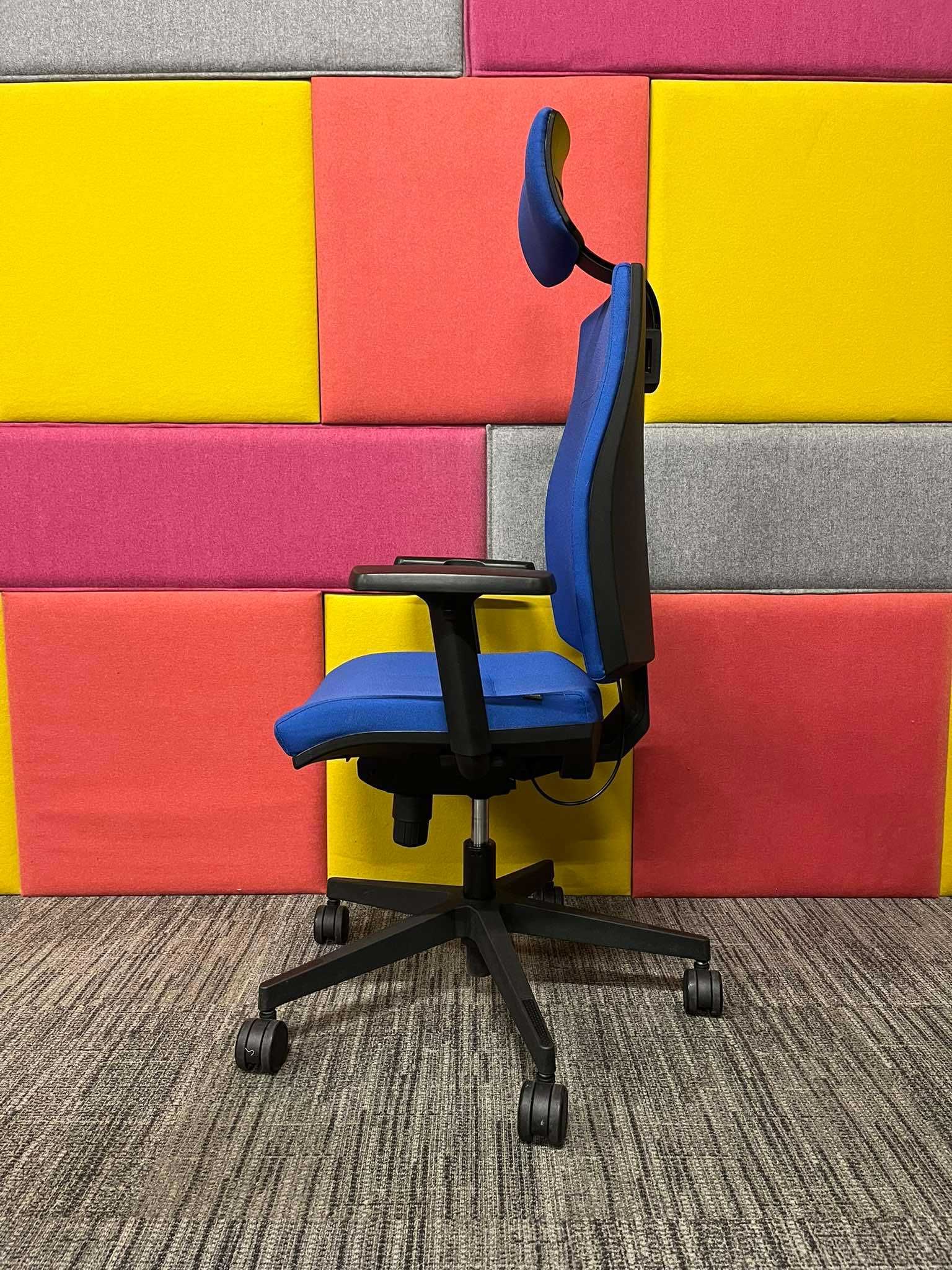 Fotel biurowy obrotowy ergonomiczny Bejot Corr CJ 103 nakładka 4D