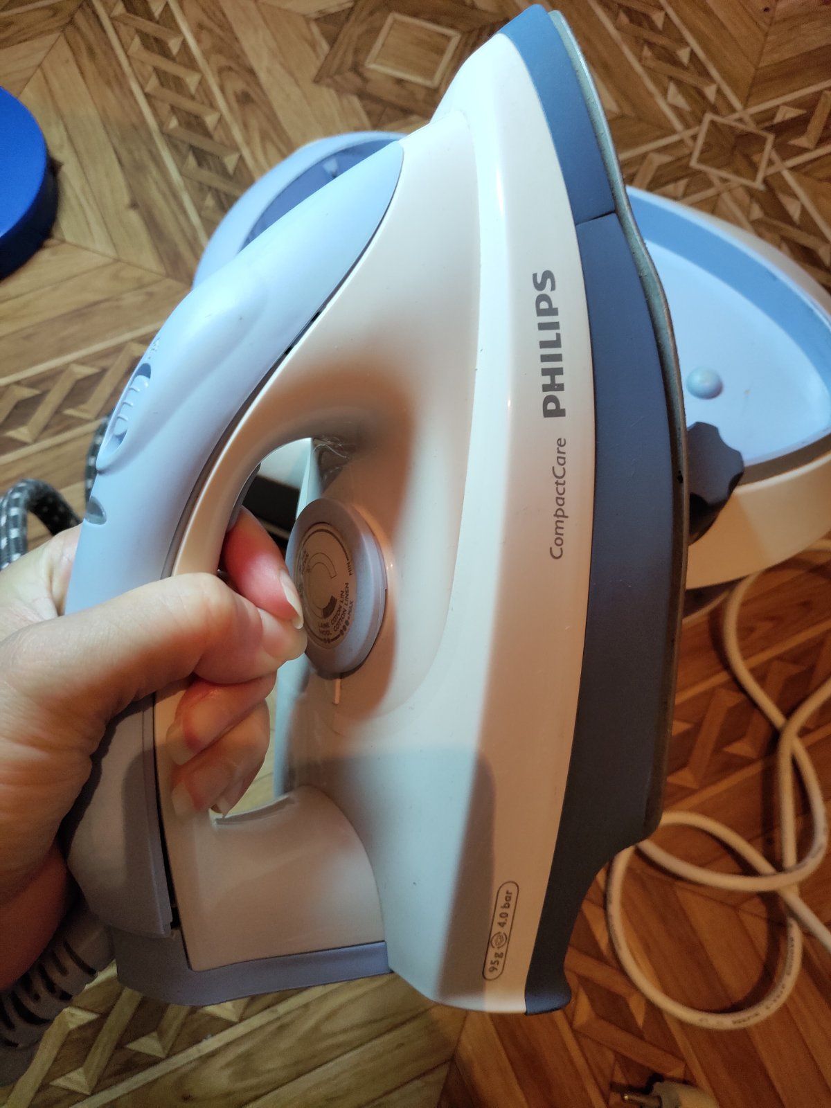 Праска з парогенератором PHILIPS