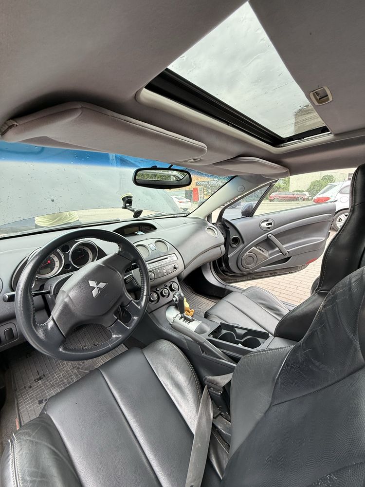 Mitsubishi Eclipse 2007 • 2.4 бензин • автомат