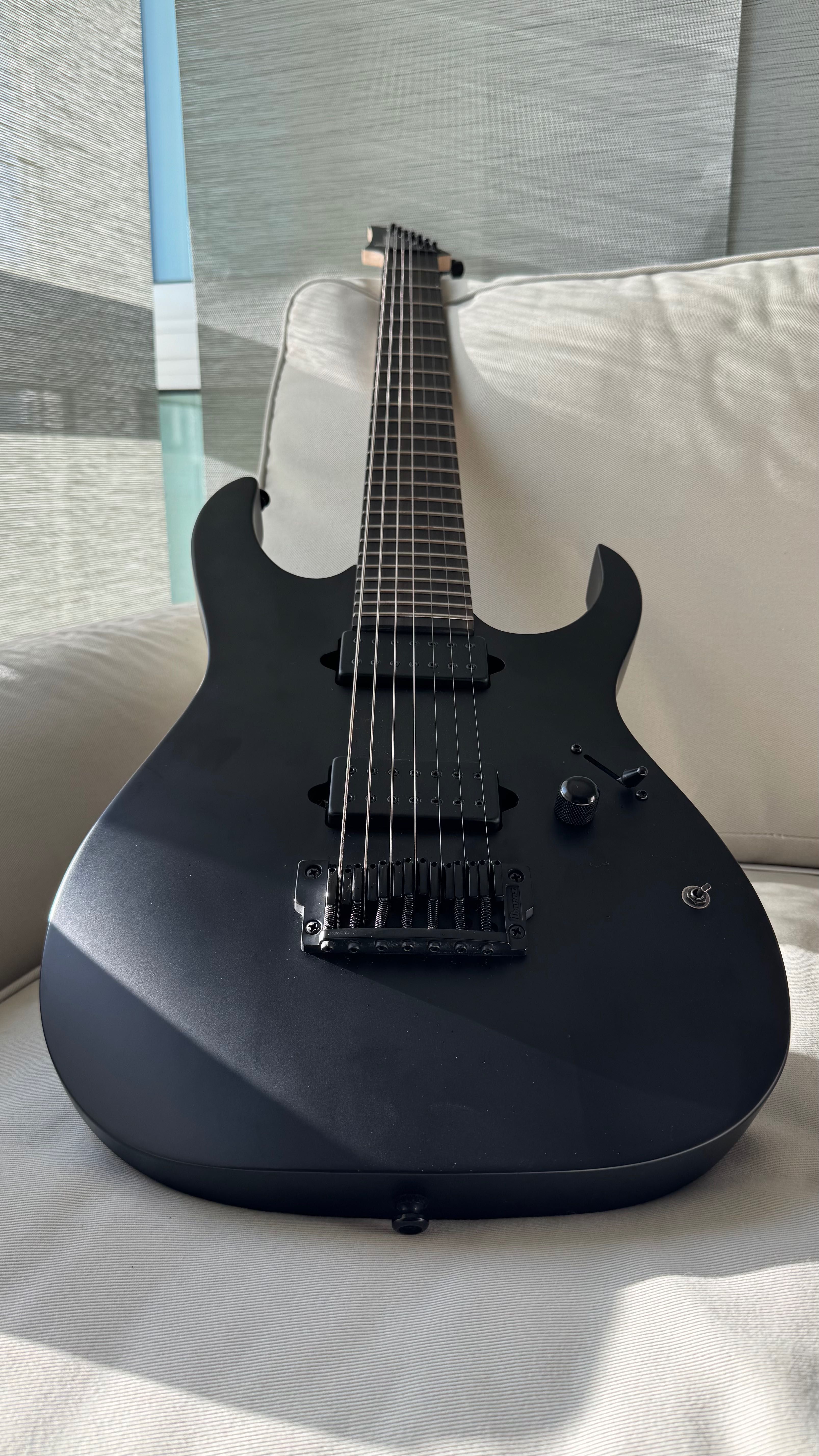 Guitarra Ibanez RGIXL7-BKF