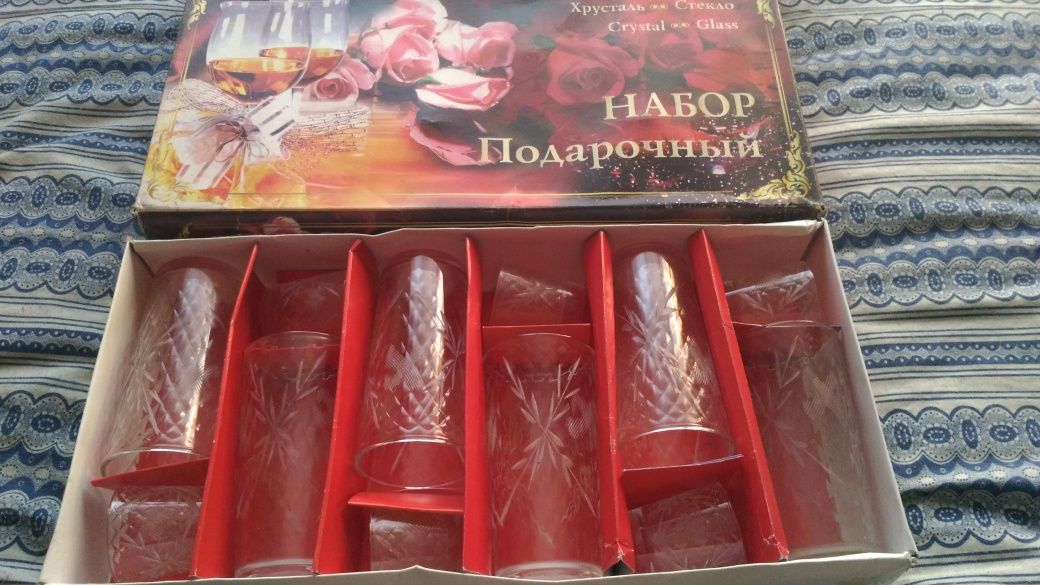 Продам подарочный набор 6 стаканов,6 стопок