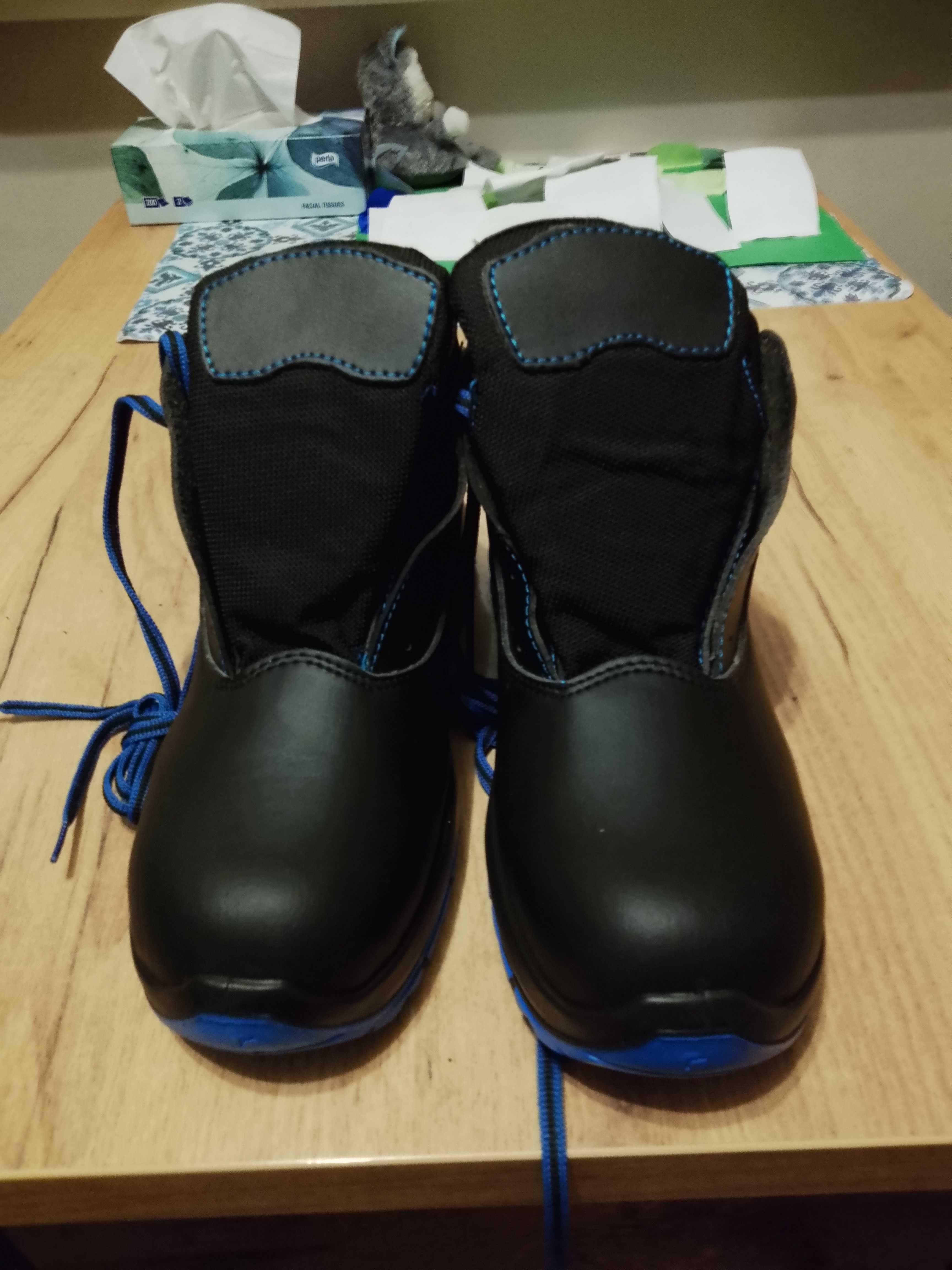 Buty Robusta Step Forwward