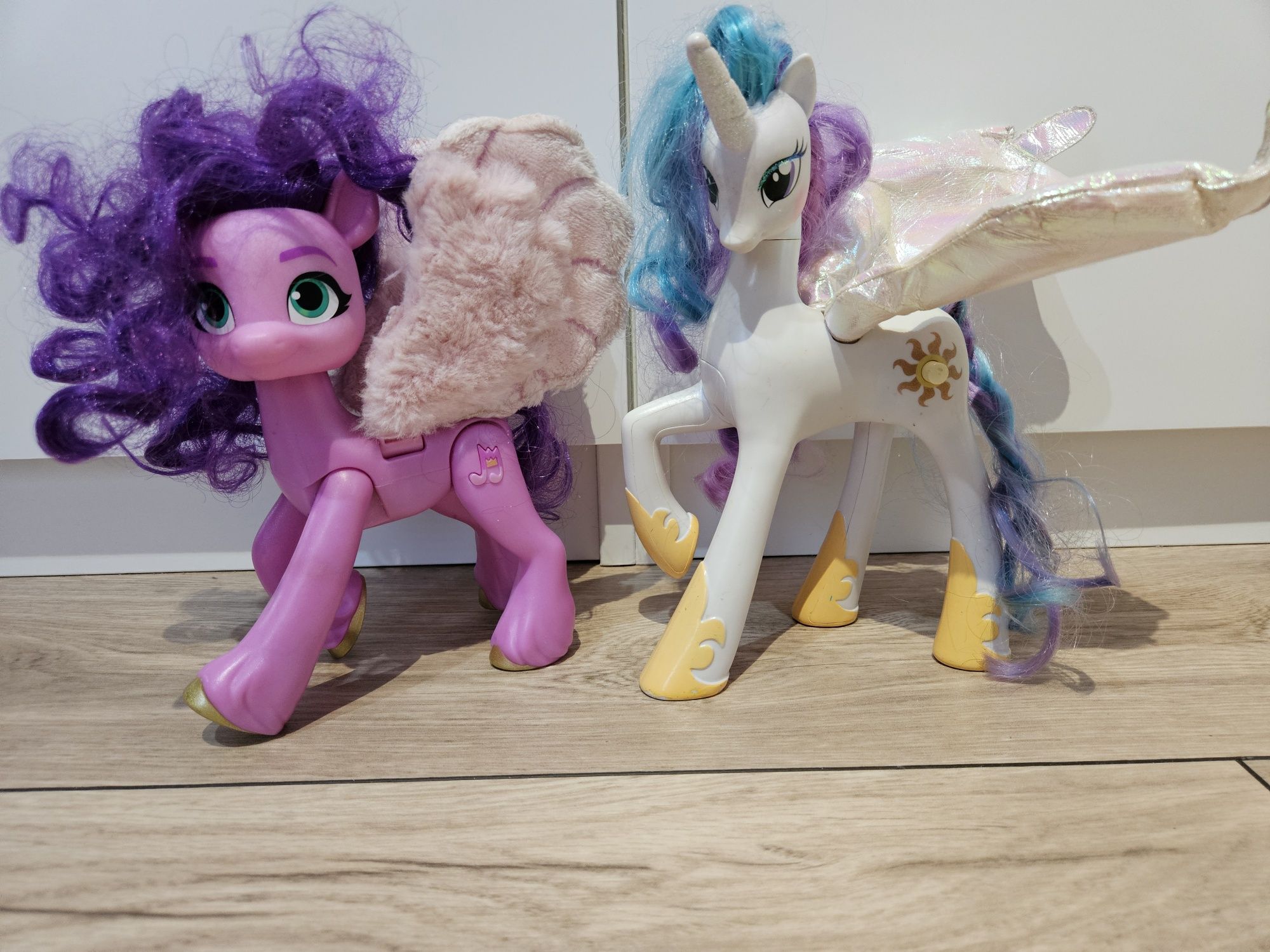 Księżniczka Celestia i Pipp Kucyki Pony