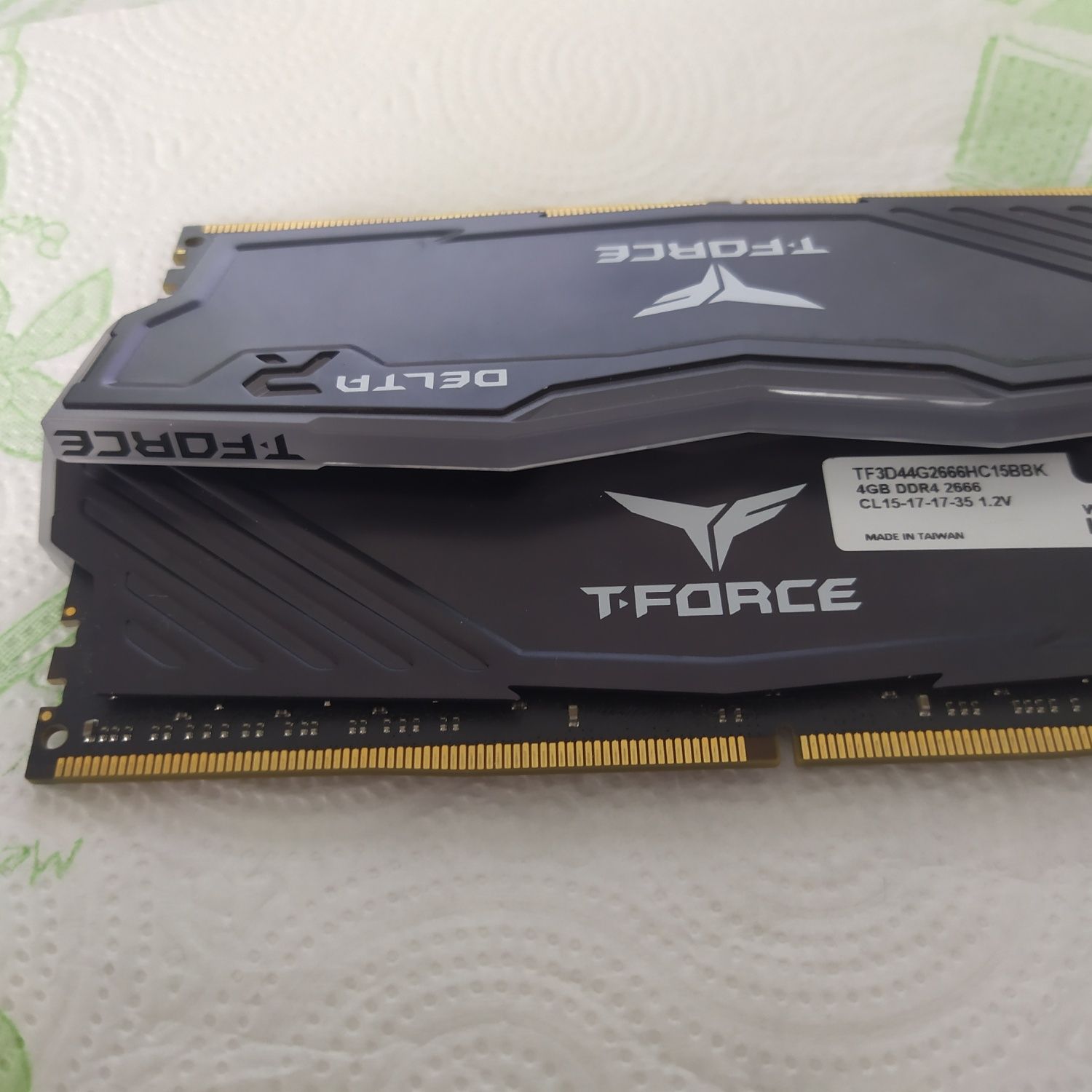 RAM 8GB ddr4 T-force RGB