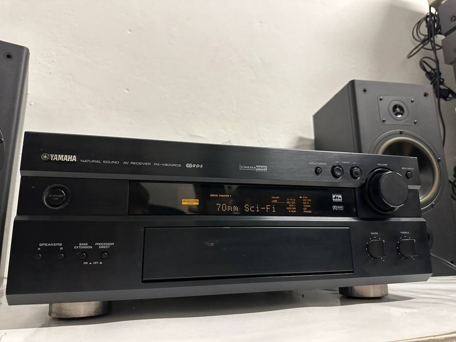 6.1 Amplituner Yamaha RX-V800RDS, 140 Watt/kanal