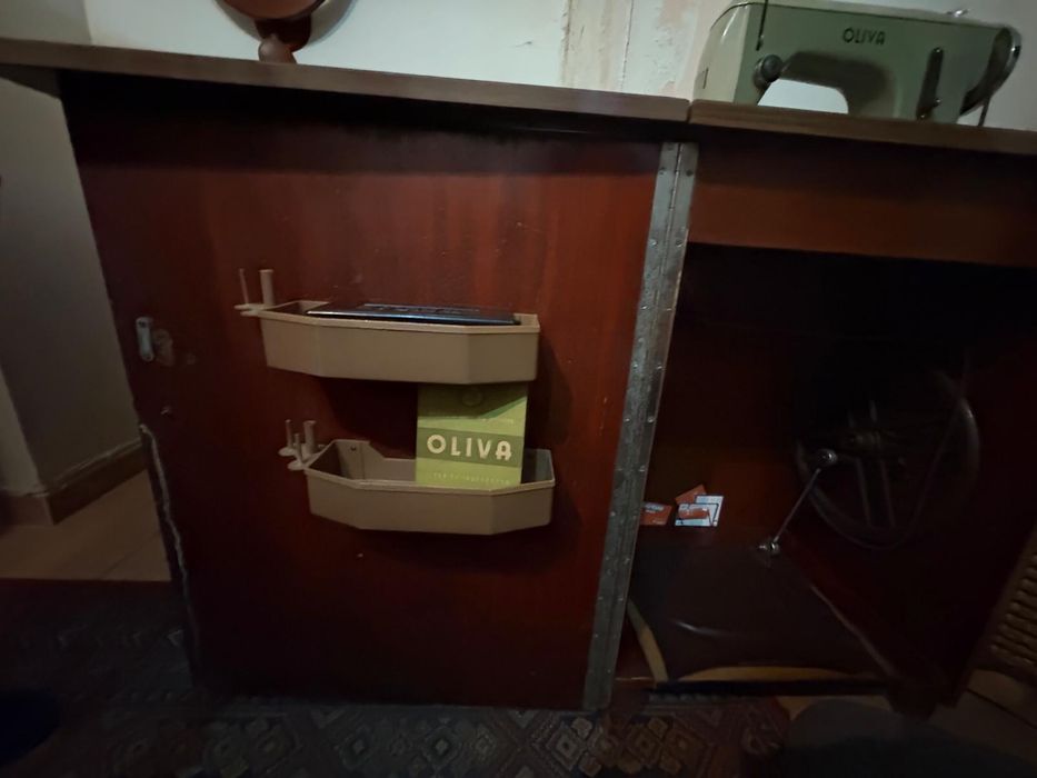 Máquina de costura Oliva