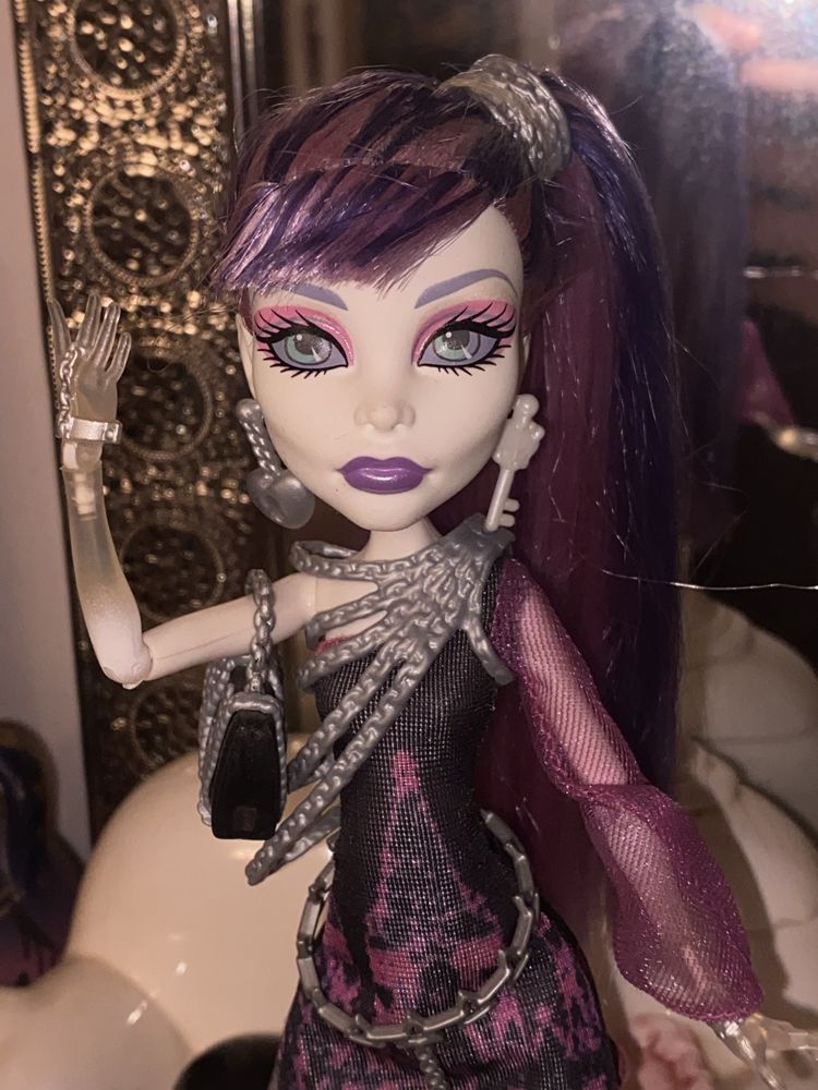 Spectra - dot dead gorgeous - fashion pack - monster high
