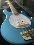 Baixo Sterling by Music Man Sting Ray 24 CA