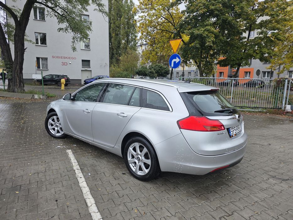 Sprzedam opel insignia w bardzo dobrym stanie