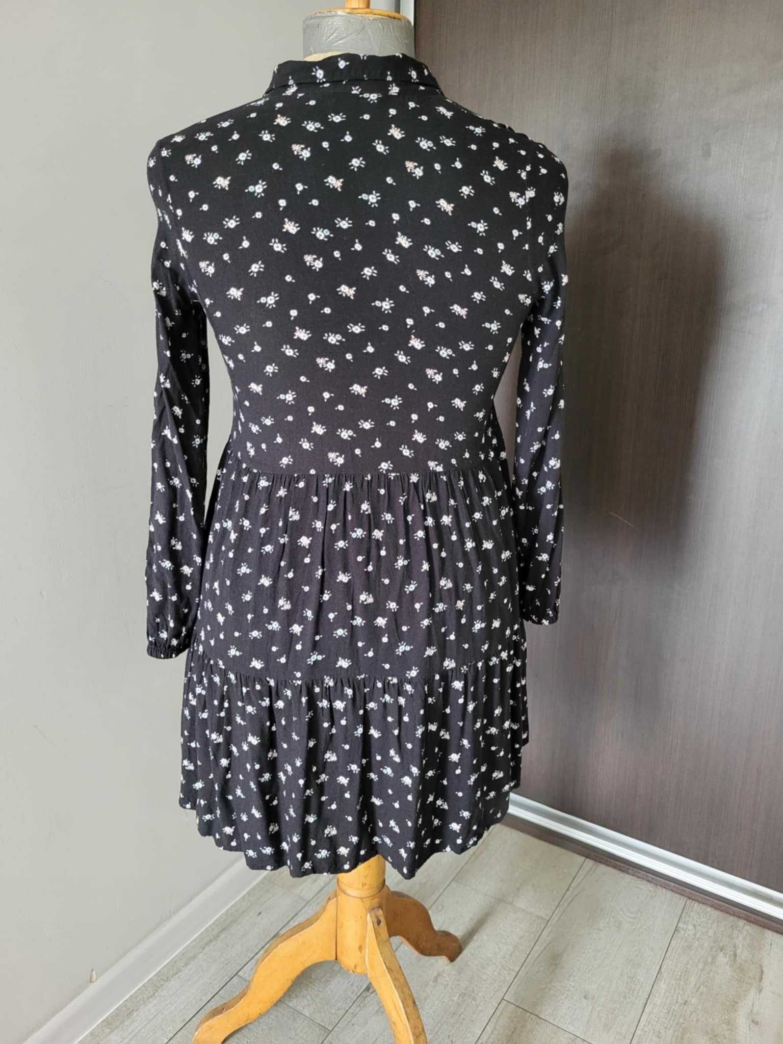 Elegancka sukienka z falbanką ze 100% wiskozy H&M