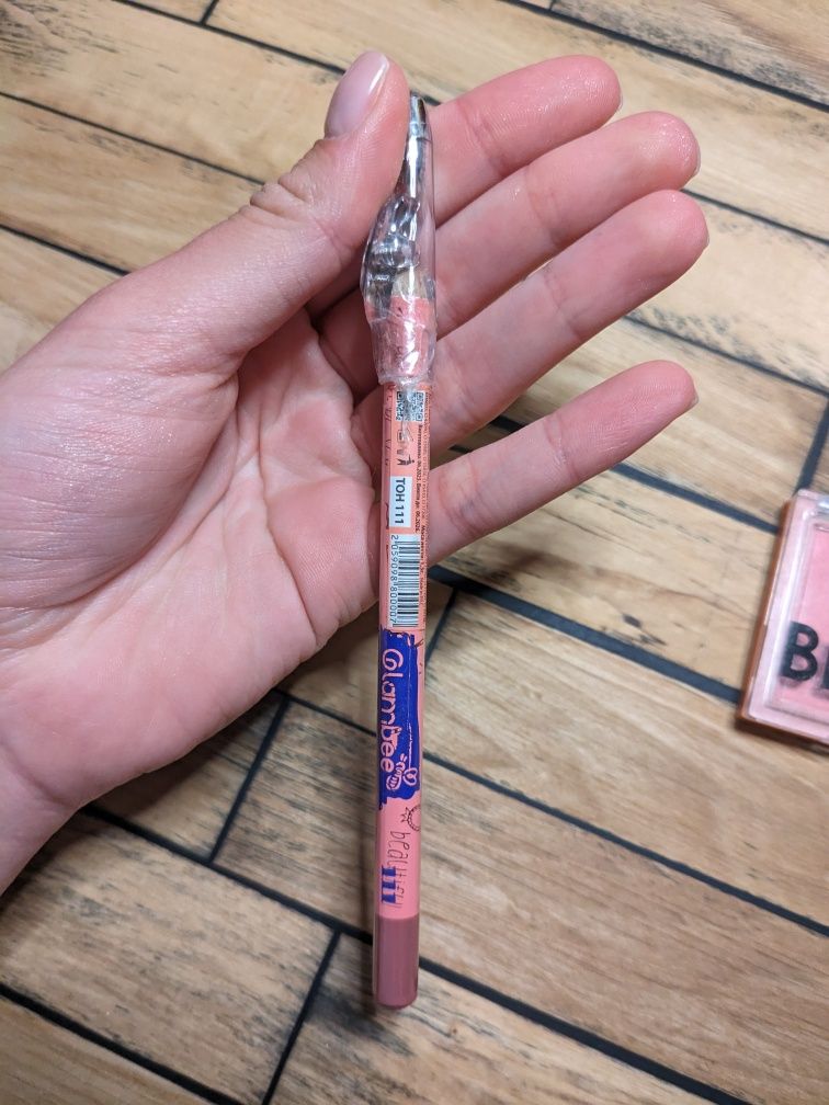 Рум'яна Lamel олівець Glambee 111