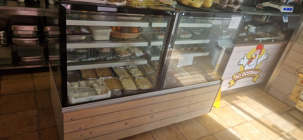 Vitrine Jordão pastelaria