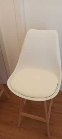 Cadeira de bar branca