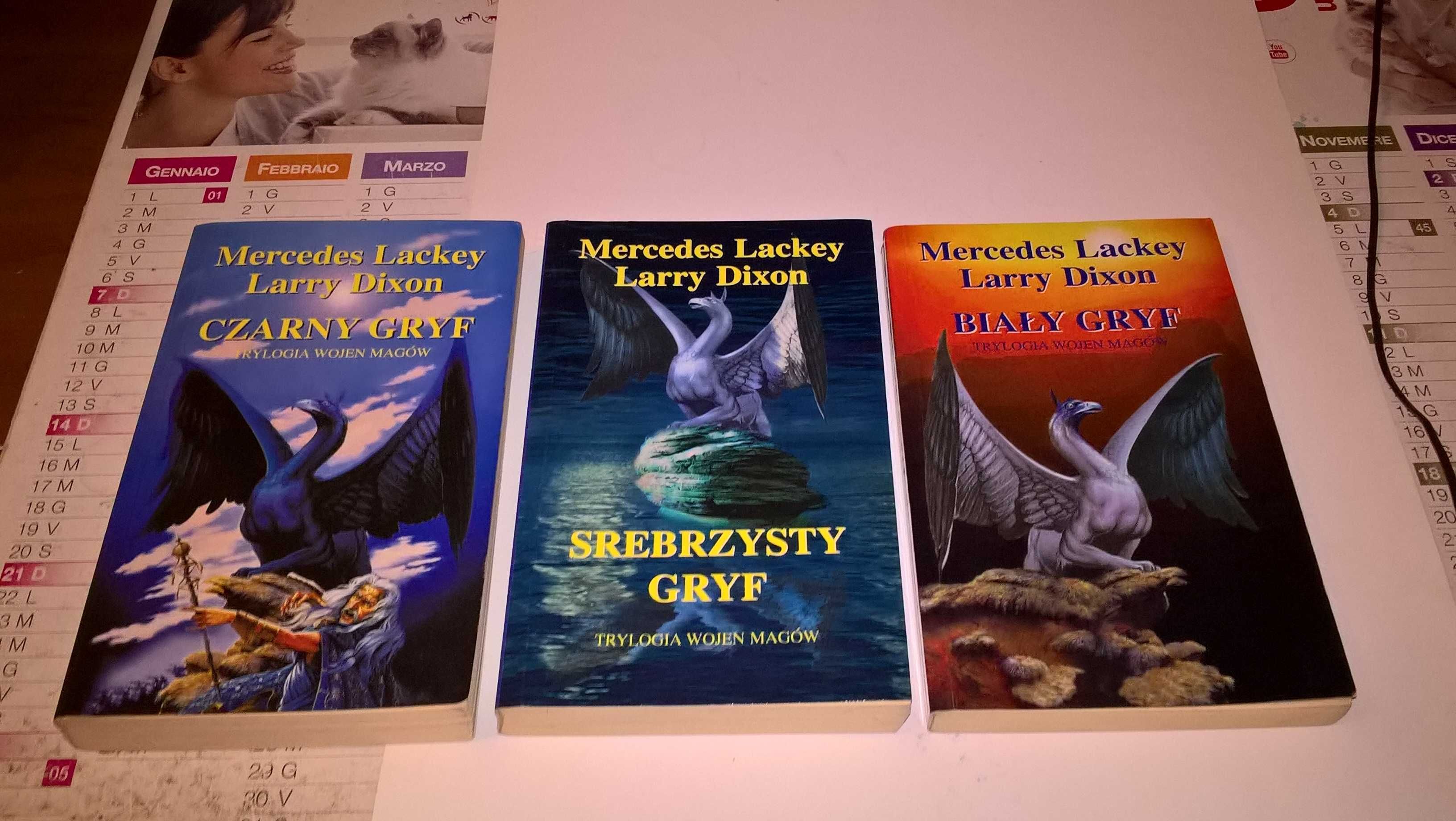 Wojny Magów: Czarny, Biały, Srebrzysty Gryf 3 T.  M. Lackey,  Dixon