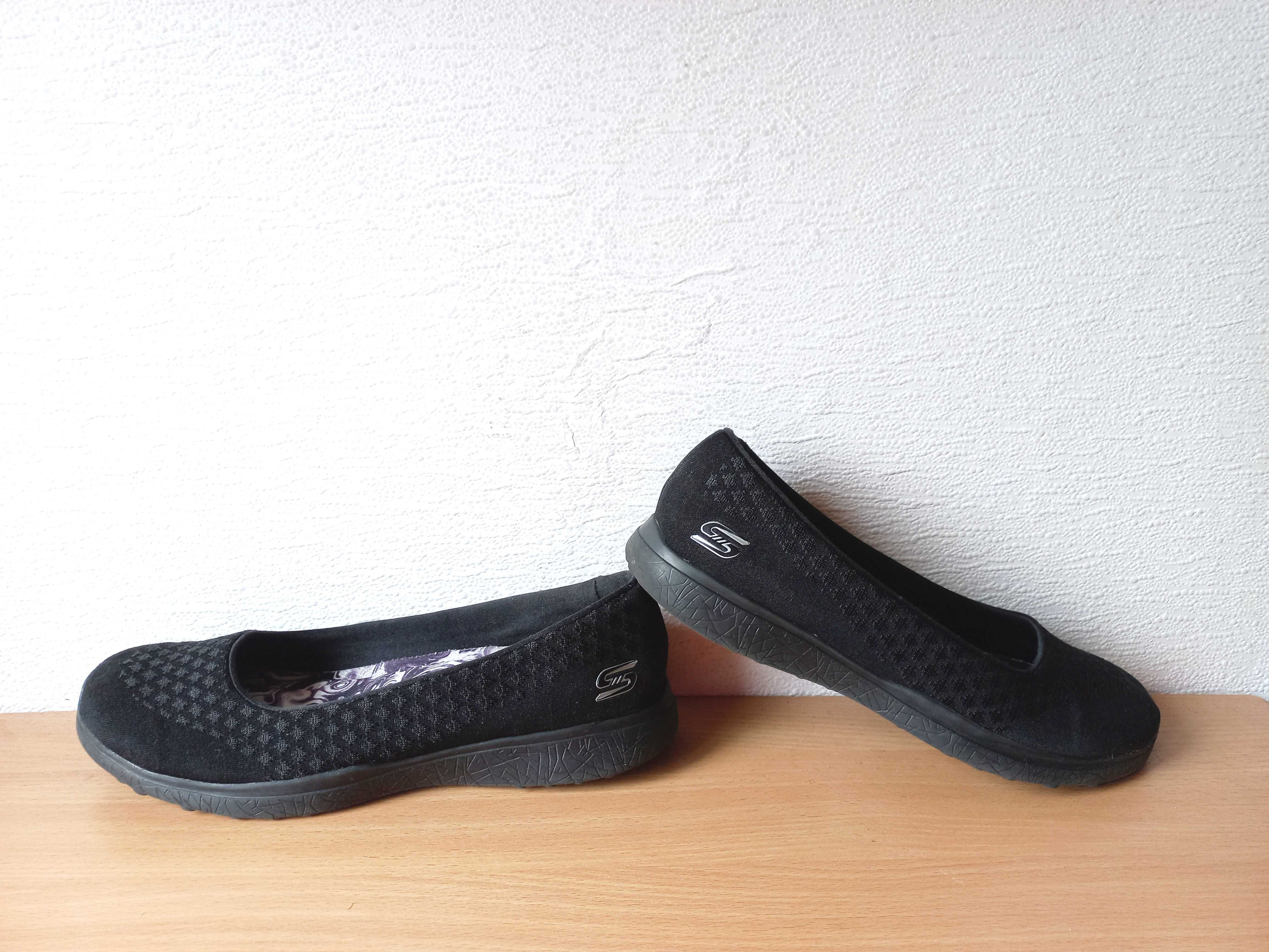Чудові мокасини балетки Skechers 39 р. устілка 25,5 см.