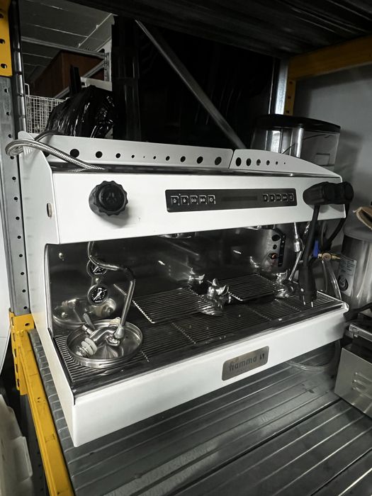 Maquina de café Fiamma + moinho + depurador