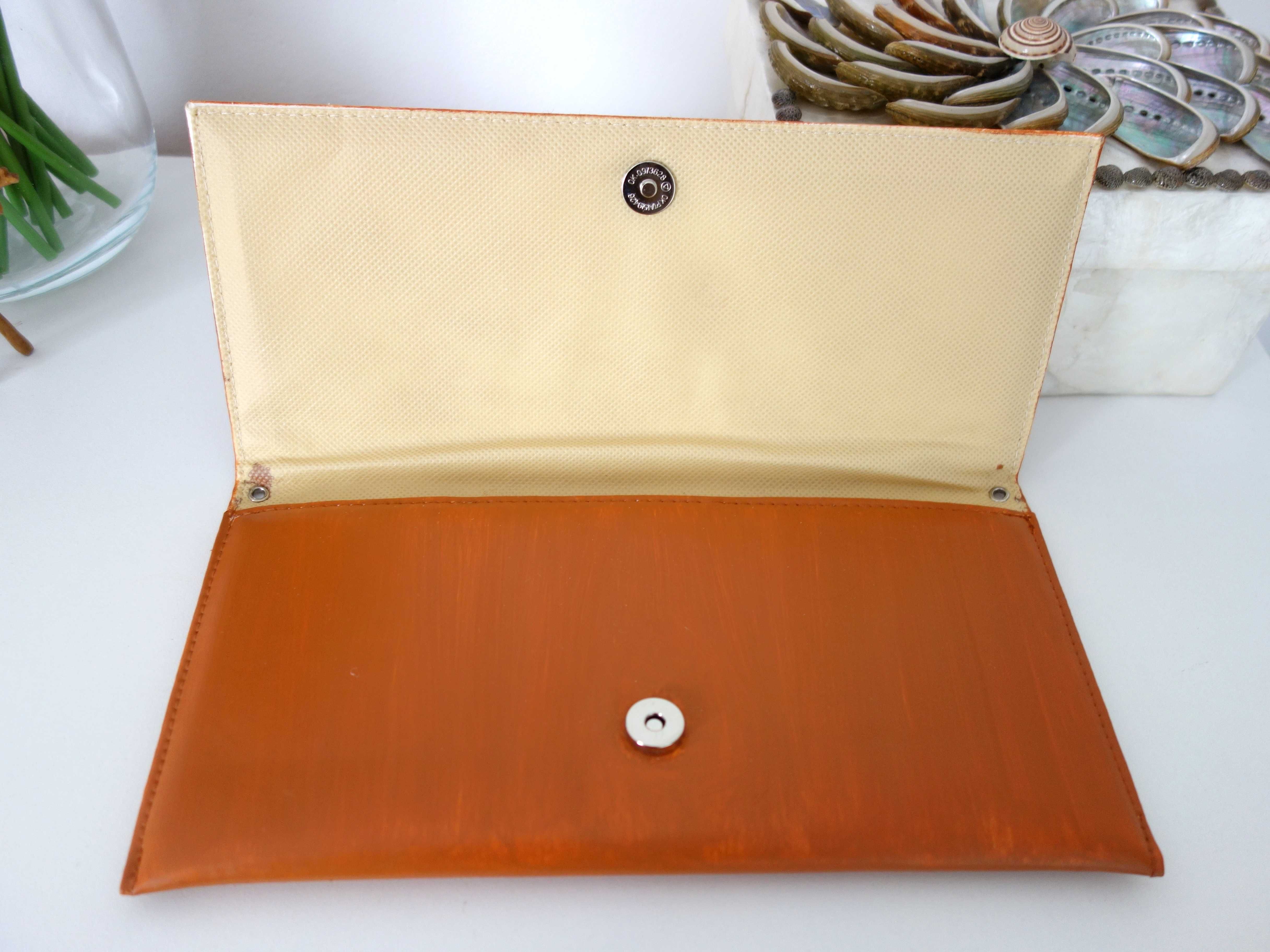 Torebka kopertówka karmelowa camel brązowa elegancka do ręki skóra eko