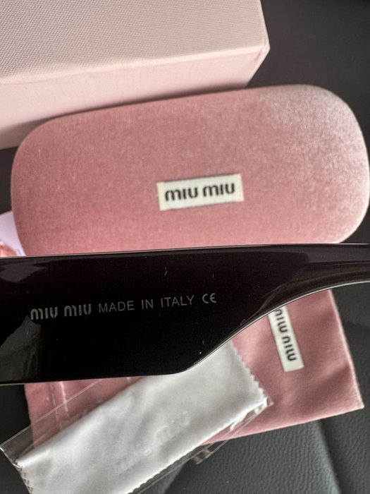 Okulary przecowsłoneczne Miu Miu